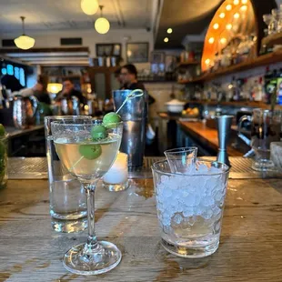 Dirty Martini with sidecar