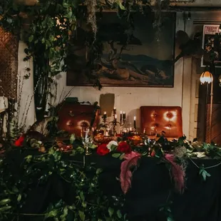 Luxe goth wedding design