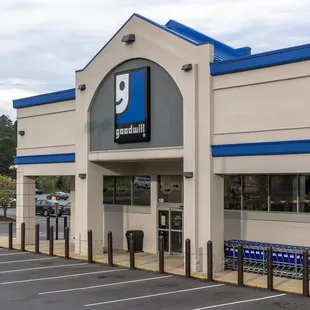 The exterior of Goodwill's Denver, NC, store