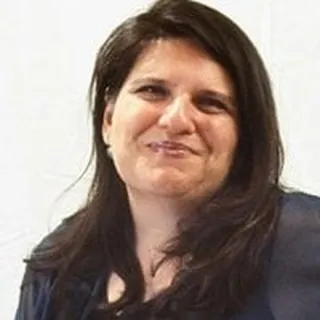 Laura O.