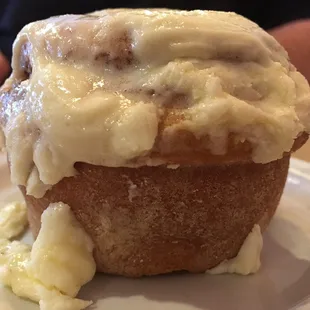 Delicious cinnamon roll ... a GREAT new addition to the menu