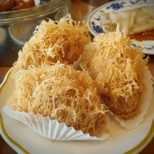 Ah yes...my favorite. Wu kok (taro puff). Flavor slightly different than what I am used to, but still good.