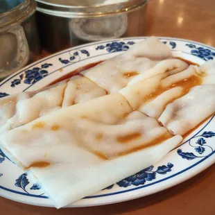 Very nice, super thin beef cheung fun. (beef rice roll).