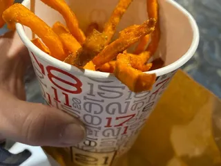 Burger 21 - Airside A