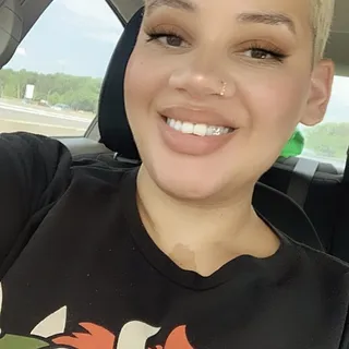 Shannon R.
