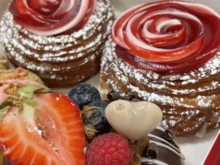 Knead Donuts