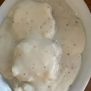 Biscuit and gravy