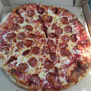 Large pepperoni pizza