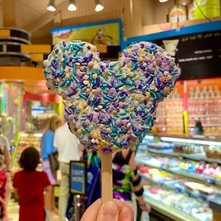 Rice crispy and marshmallow covered in white chocolate