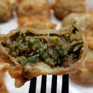 Deep fried leek dumpling