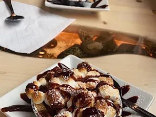 Square One Eats and Treats