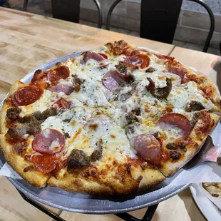 Molto Meat Pizza