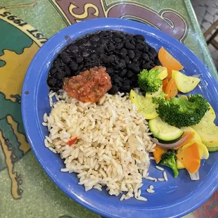 Sides that come with the Seafood Kingston