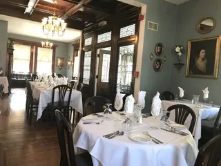 Twelve Oaks Restaurant & Tavern