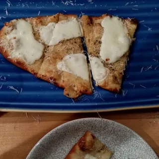 Cacio e Pepe Flatbread