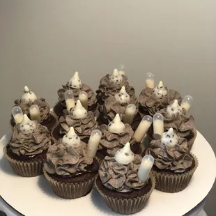 Oreo tres Leches cupcakes