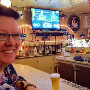 Gordie's: you could meet a nice person here and drink with them