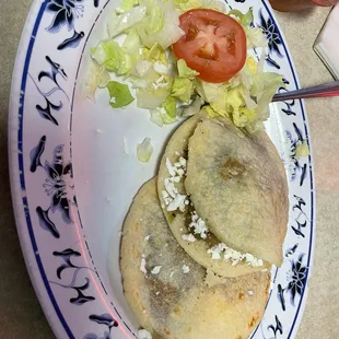 Gorditas De Chicharron Gorditas De Frijoles Con Queso