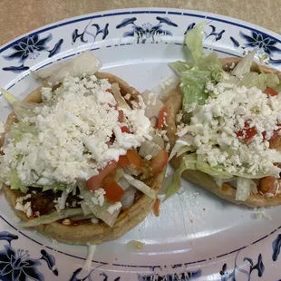 Gorditas De Deshebrada