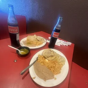 Gordita plate with Various stuffing options in each one.