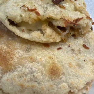 Gordita de Rajas y Gordita de Frijoles