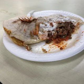 Nopales Con Trocitos en Salsa Roja