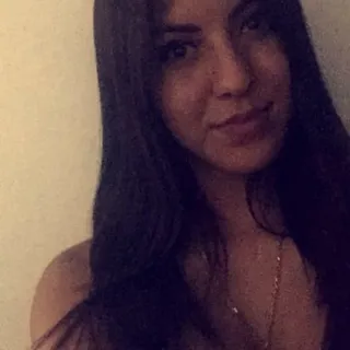 Jiovanna R.