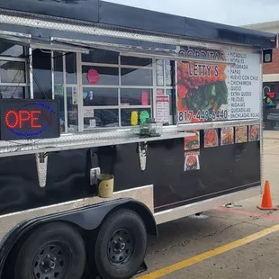 Food truck next to the pet supply store