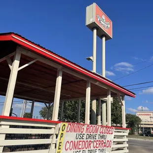 a sign for a gorditas restaurant