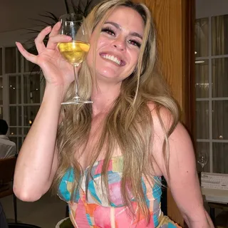 Victoria H.