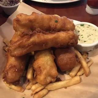 BEER-BATTERED FISH & CHIPS