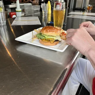GB CHEESEBURGER