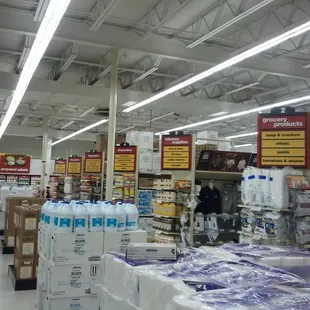 A side view of the rows of aisles available!