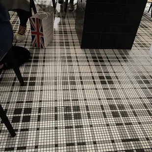 Gorgeous plaid tile!