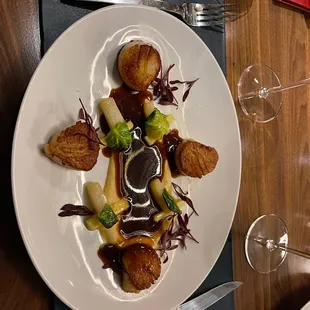 Seared scallops. Beautiful.