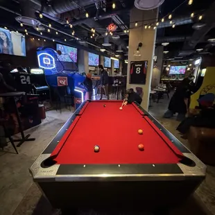 Pool table