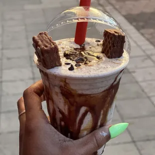 Peanut butter milk shake