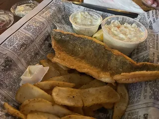 Beacon Tavern & Grill