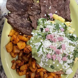 Huevos rancheros with steak