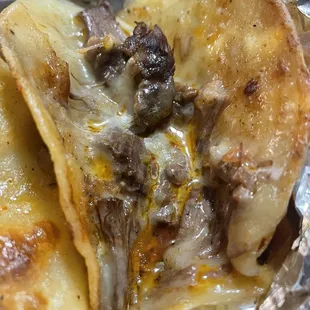 Quesa birria taco