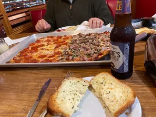 Marty's Pizza - Delafield