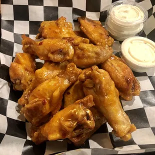 Mango habanero wings. Great flavor.