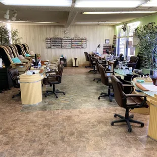 Need ur nails done right ladies we have 6 nail techs available for all ur nail needs come n get clawed by gorgeous