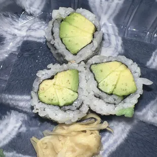 Best 8 Piece Avocado Roll sooooooo gooodddd