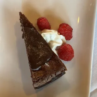 Flourless chocolate cake