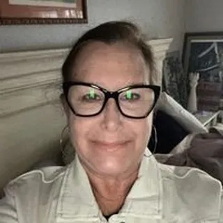 Paula O.