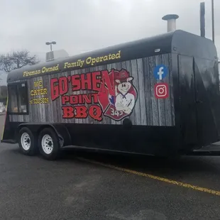 a food truck parked in a parking lot