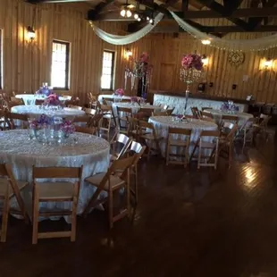 Wedding at Boulder Springs with Ivory Embroidered Taffeta Linens