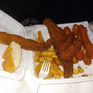 2 shrimps are burned and can't be eaten fish pieces are slightly burnt on one end fries are over done. Parcel waste of $ 10.99..