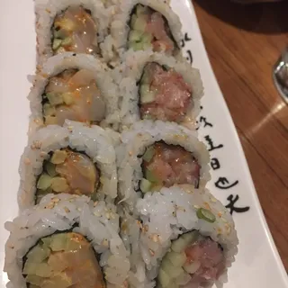 Spicy Scallop Roll